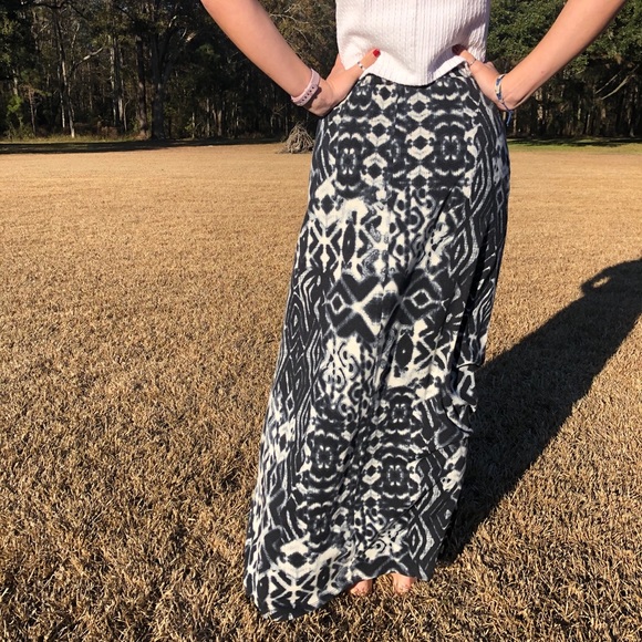 Skirt - Picture 4 of 5